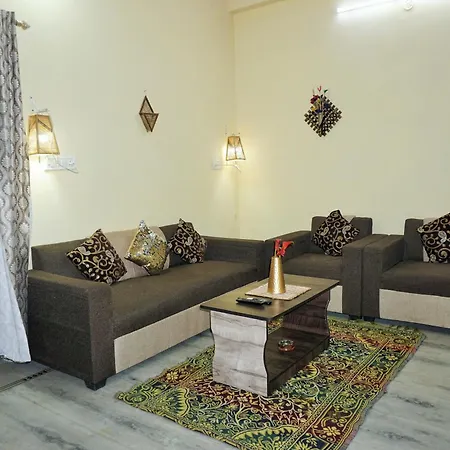 Luxurious 3 Bhk Independent Cozy Corner Homestay